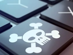 atrapan a un chico que transmitia una pelicula desde el cine a traves de facebook live atrapan a un chico que transmitia una pelicula desde el cine a traves de facebook live