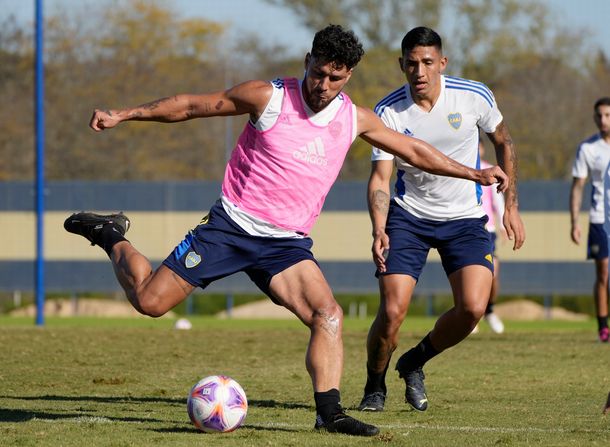 Boca estrenará camiseta y en las redes se quejaron: Parece un pijama