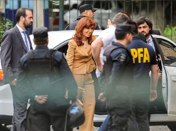 La ex presidenta Cristina Kirchner llegó a Tribunales de Comodoro Py