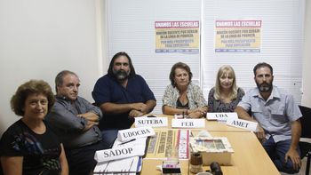 Docentes bonaerenses pedirán una mejora del 35% en la reunión paritaria Docentes bonaerenses pedirán una mejora del 35% en la reunión paritaria