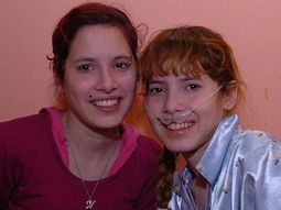 Maribel y Marisol Oviedo