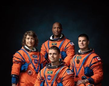 Alentador mensaje de la tripulación de Artemis II de la NASA: A mitad de camino hacia la Luna