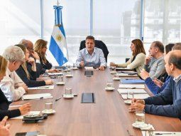 Funcionarios y gobernadores celebraron las medidas de Massa para mitigar la devaluación