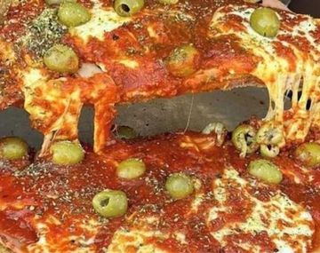 Este bodegón ofrece milanesas XXL a un precio inigualable, ideal para compartir con amigos y familia.