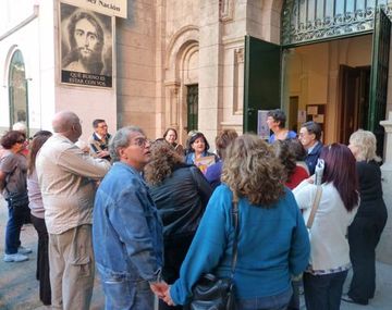 Robaron en una iglesia mientras daban la misa del domingo