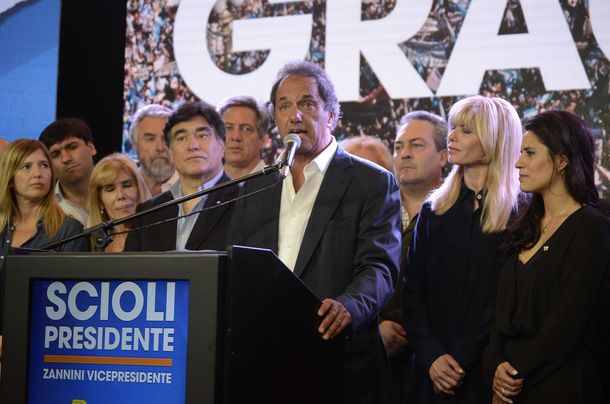 Scioli, sobre los futuros ministros de Macri: Andando se ven los pingos