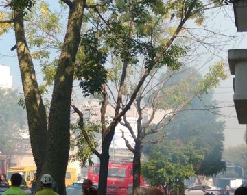 Explosión e incendio en un depósito de municiones: hay tres heridos