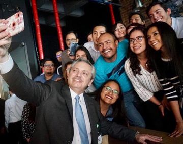 Alberto visitó las oficinas del creador del grupo de Whatsapp de empresarios macristas