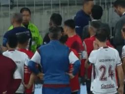 Represión policial a hinchas de Lanús obligó a suspender momentáneamente el partido con Fluminense