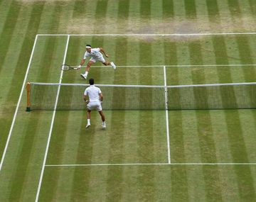 Djokovic y Federer se miden en la final. Foto: @Wimbledon