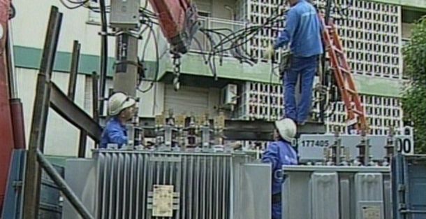 Villa Martelli: instalan un transformador luego de 3 días sin luz