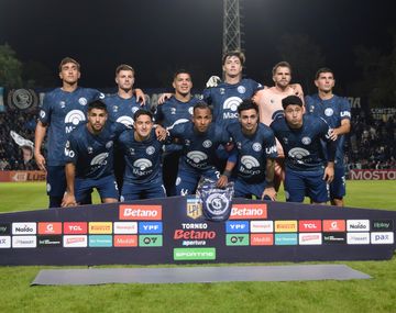 Independiente Rivadavia venció a Aldosivi y se mete en zona de clasificación