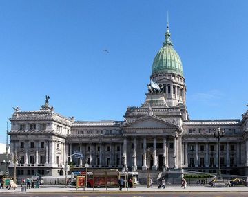 Evacuaron el Senado por una amenaza de bomba