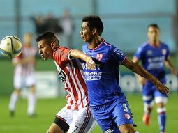 Estudiantes derrotó a Unión en cancha de Arsenal