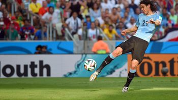 mira el gol con el que uruguay abria el marcador ante costa rica mira el gol con el que uruguay abria el marcador ante costa rica