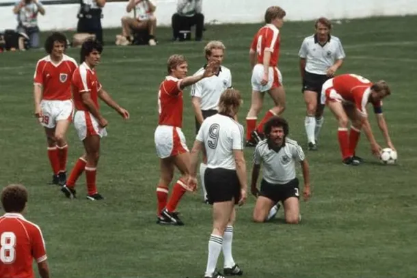 El polémico Austria - Alemania de 1982, un partido arreglado. El polémico Austria - Alemania de 1982, un partido arreglado.