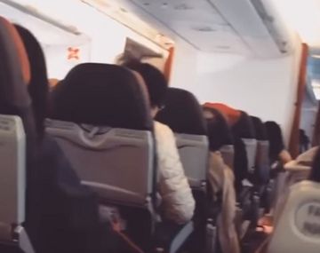 &nbsp;Una low cost aterrizó de emergencia tras vibrar como lavarropa