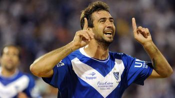 la estrella de velez que quiere racing vale us$ 10 millones la estrella de velez que quiere racing vale us$ 10 millones