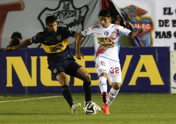 Boca no pudo con Arsenal y quedó lejos del sueño de seguir peleando