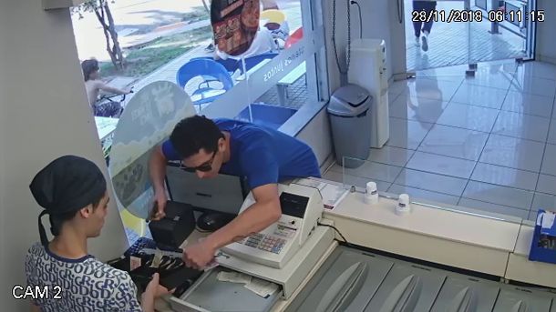 VIDEO: Asaltó una heladería y el tatuaje en su brazo izquierdo lo delató