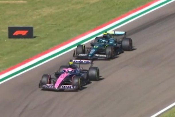 Tenso momento entre Fernando Alonso y Franco Colapinto, a punto del impacto: Casi lo choco