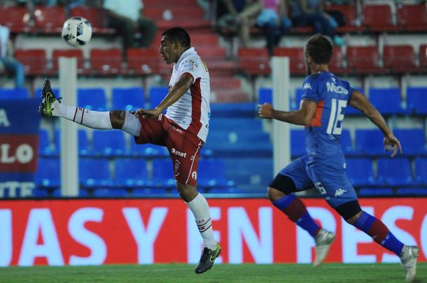 Las fotos del triunfo de Huracán ante Tigre