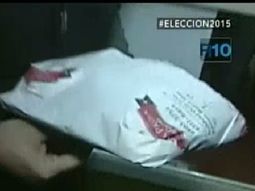 mira el blooper de macri en el momento de presentar su voto mira el blooper de macri en el momento de presentar su voto