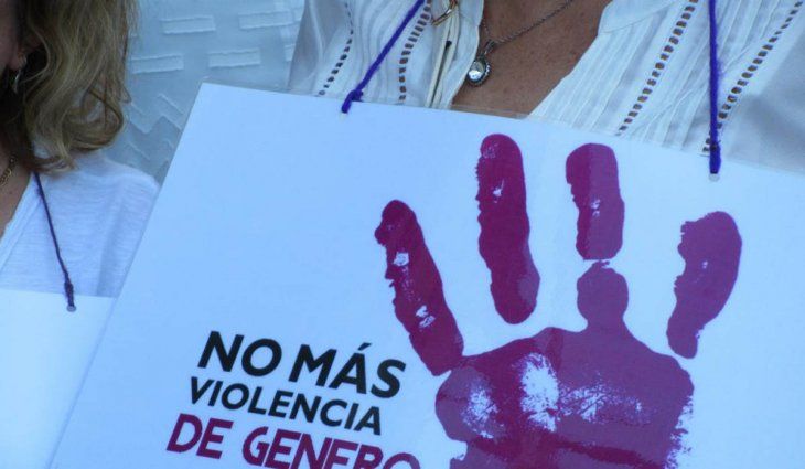 Soy víctima de violencia de género: pidió ayuda a las maestras de su hija con una nota