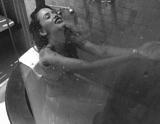 Vitto Saravia, fashionista en Estados Unidos: mirá sus looks más sexies