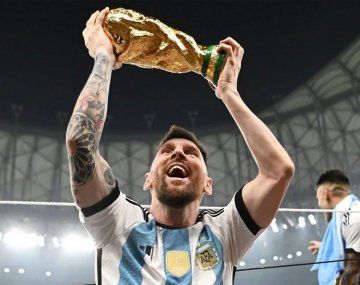 La historia detrás de la foto más viral de Lionel Messi y de la historia