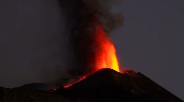 Alarma en Sicilia por una nueva erupción del volcán Etna