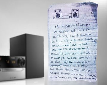 Presentó un escrito para no seguir pagando el equipo de música que le robaron