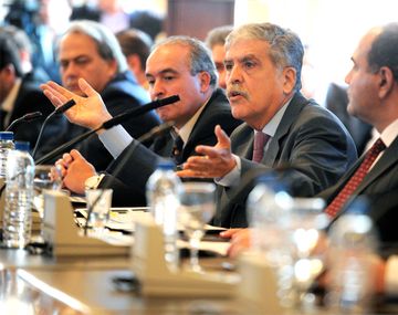 De Vido rechazó las críticas a la Asignación Universal por Hijo