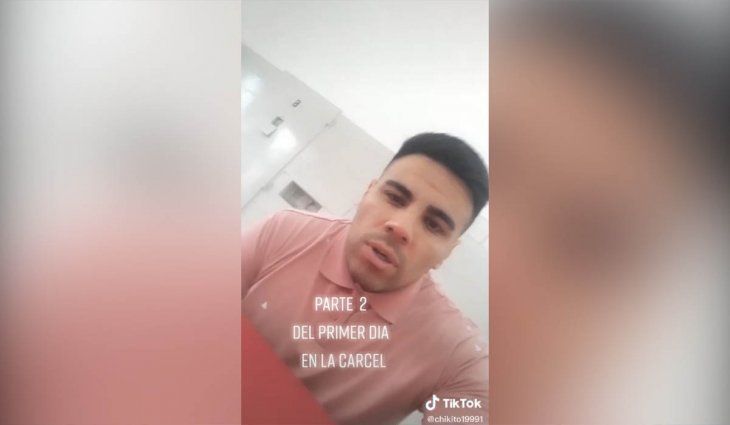 Subió a Tik Tok un video contando su primer día en la cárcel y se hizo viral
