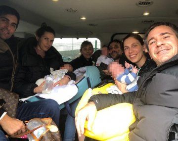 Llegaron a Polonia las familias de argentinos que fueron a buscar  bebés a Kiev y quedaron varados
