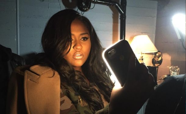 El peluquero de Beyoncé inventó la funda ideal para sacarse selfies con el iPhone