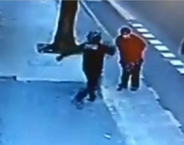 El policía que mató a un hombre de una patada en San Cristóbal quedó cerca del juicio