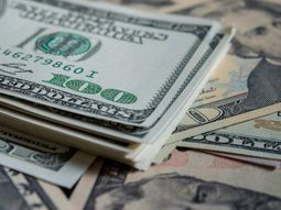 El dólar sigue en alza luego de que el Gobierno endureciera el cepo por el bucle