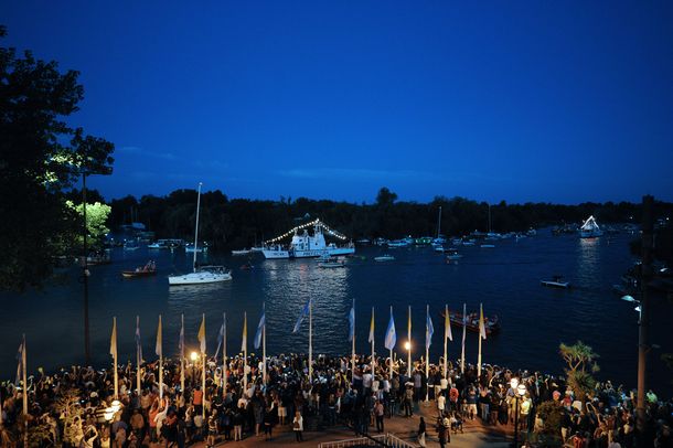 Tigre celebra el Día de la Virgen con su tradicional procesión náutica