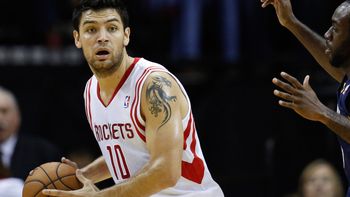 El Lancha, con la camiseta de los Houston Rockets El Lancha, con la camiseta de los Houston Rockets