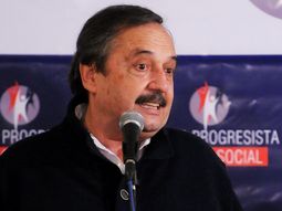 Alfonsín pidió a Macri rever el acuerdo entre el Estado y el Correo