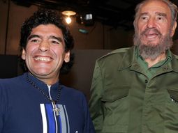En 2005, Diego Armando Maradona entrevistó para su efímero programa de televisión a Fidel Castro En 2005, Diego Armando Maradona entrevistó para su efímero programa de televisión a Fidel Castro