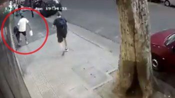 horror en palermo: un hombre pateo a una nena de 6 anos sin motivo en plena calle horror en palermo: un hombre pateo a una nena de 6 anos sin motivo en plena calle