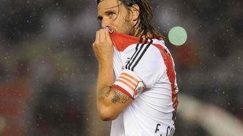 cavenaghi descarto una gran oferta y seguira en river cavenaghi descarto una gran oferta y seguira en river