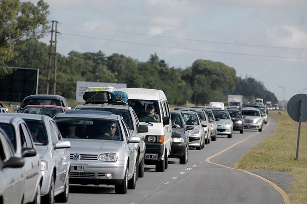 A Mar del Plata, a paso de hombre: más de 2.000 autos por hora en la Autovía 2