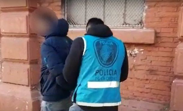 Cayó en Barracas un proxeneta que era intensamente buscado por la Policía
