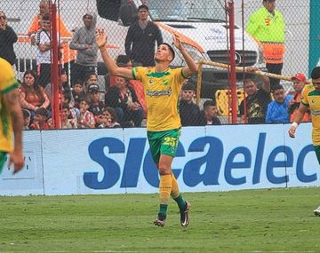Defensa y Justicia ganó 2-0 y complicó a Barracas Central