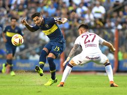 Mauro Zárate marcó el gol de la victoria