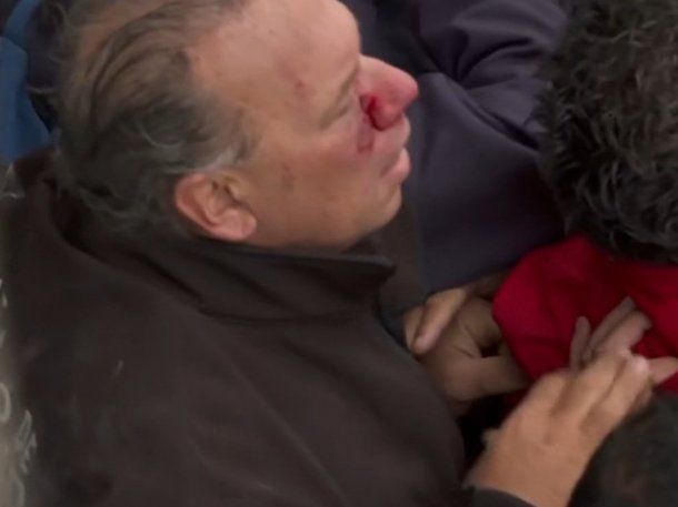 Máxima tensión: agredieron a Sergio Berni tras el crimen del colectivero en La Matanza