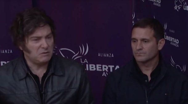 Javier Milei fue refutado en una entrevista en Tucumán y anunció más quita de subsidios al transporte en AMBA